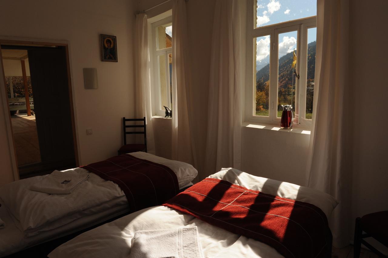 Grand Hotel Ushba Mazeri Zimmer foto